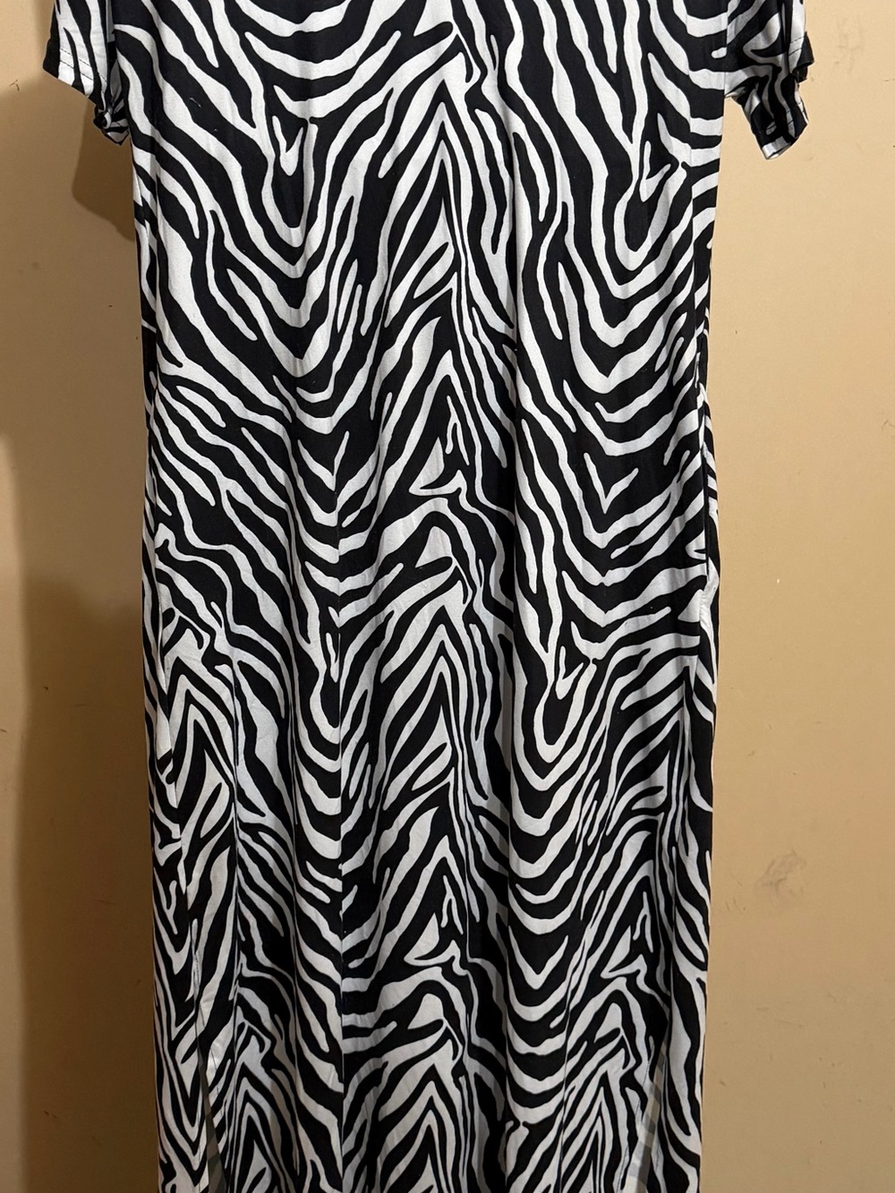 Zebra Print Short Sleeve Maxi Dress - Black & White
